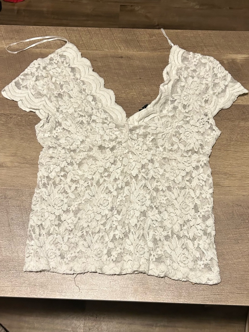 Ambiance White Lace V-Neck Camisole Size Medium